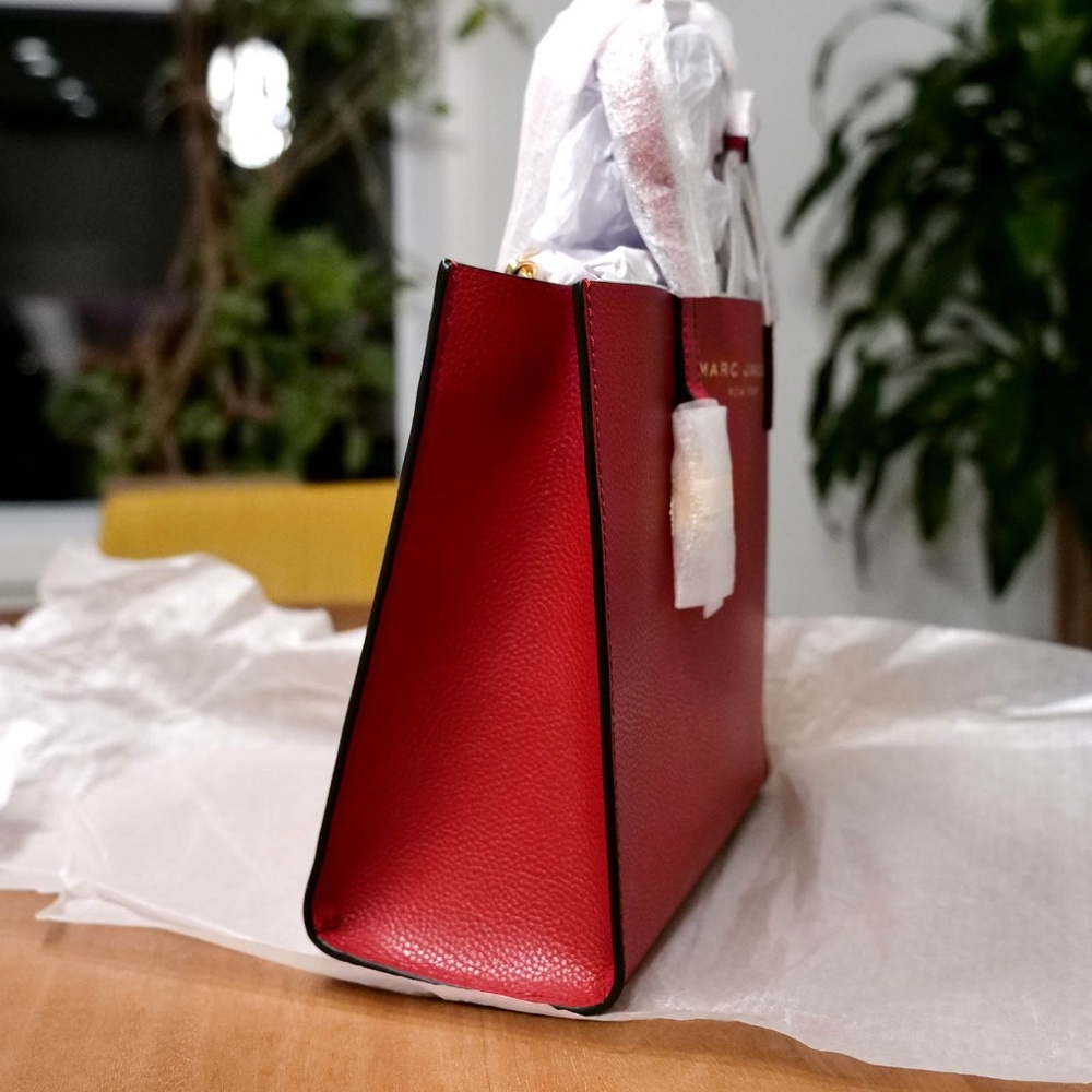 Marc Jacobs Savvy Red Small Leather Tote — NWT - Picture 5 of 6